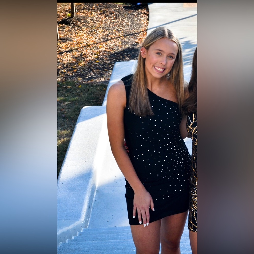 sparkly one-shoulder black mini dress - Picture 3 of 3